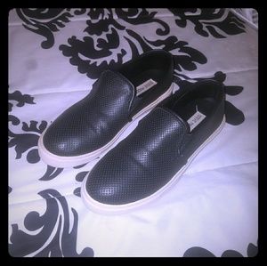 Women's Steve Madden slip on loafers 7.5
